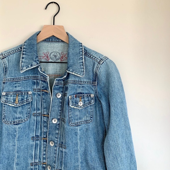Gap Jeans Denim Jacket - Light Wash - Picture 2 of 5